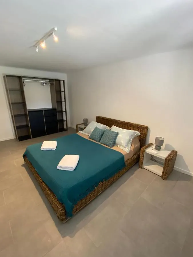 appartement rez de villa proche port et plages de Sanary  Sanary-sur-Mer
