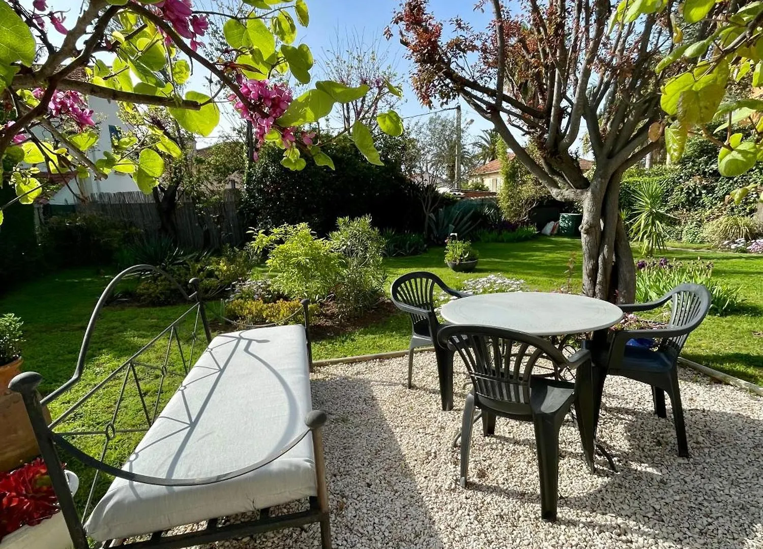 appartement rez de villa proche port et plages de Sanary  Sanary-sur-Mer